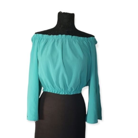 Love J Blue Off the Shoulder Flutter Sleeve Babydoll Top - Picture 1 of 9